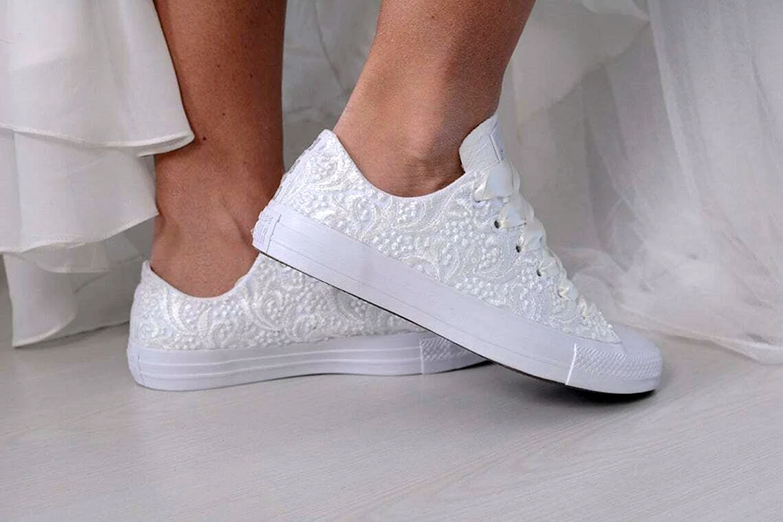 Converse Ivory White