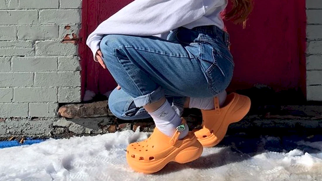 Crocs outfit
