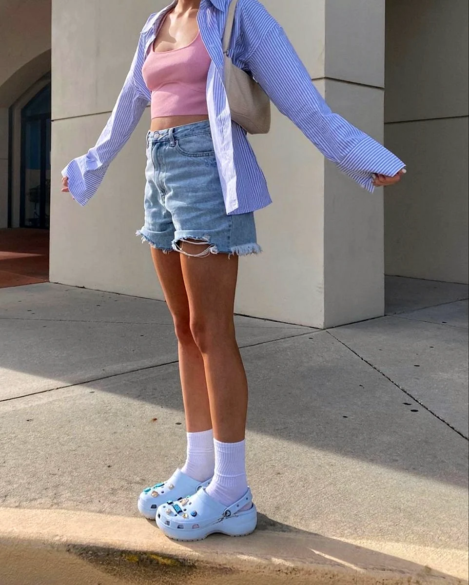 Crocs outfit