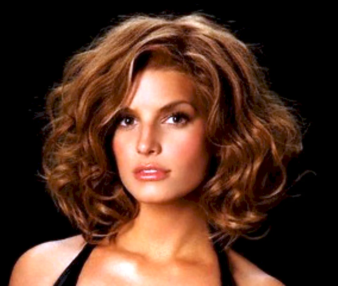 Curly Bob модель