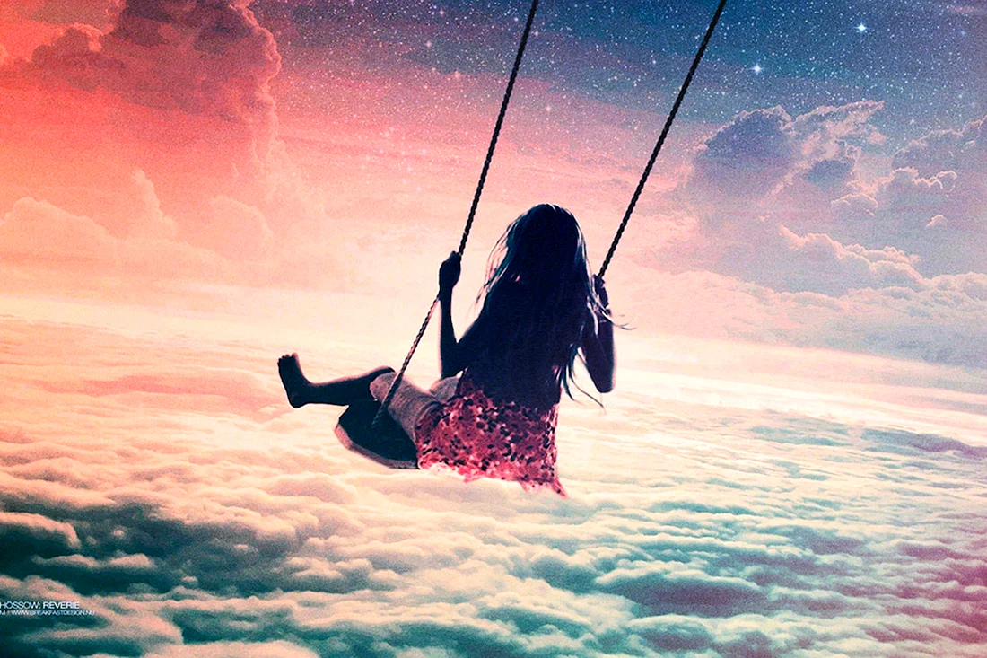 Девушка на качелях
