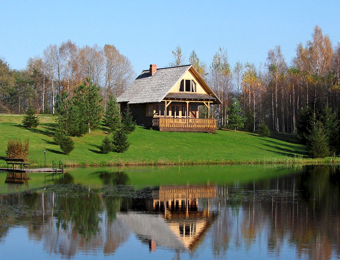 Дом у реки River Cottage