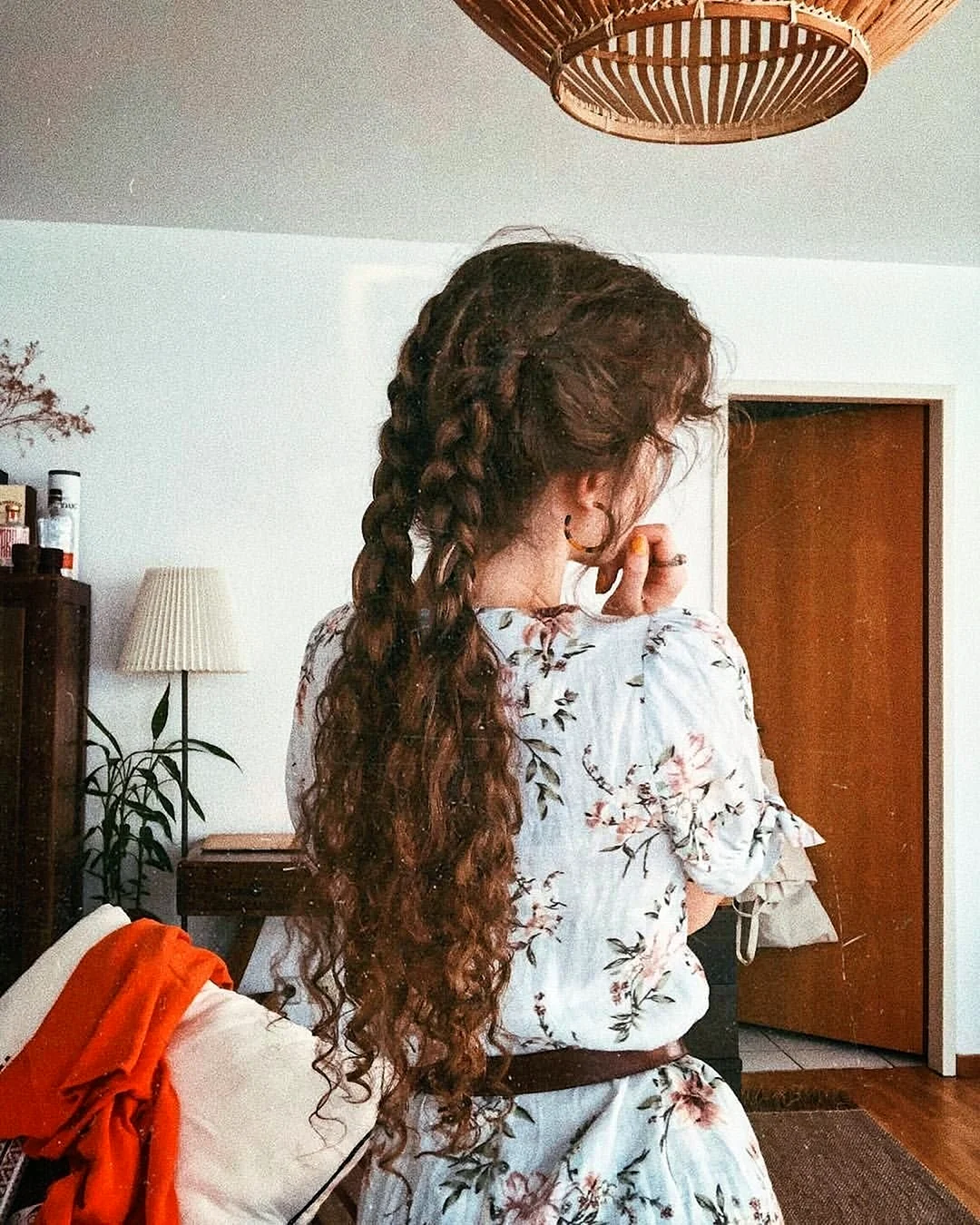 Две кички на кудрявые волосы
