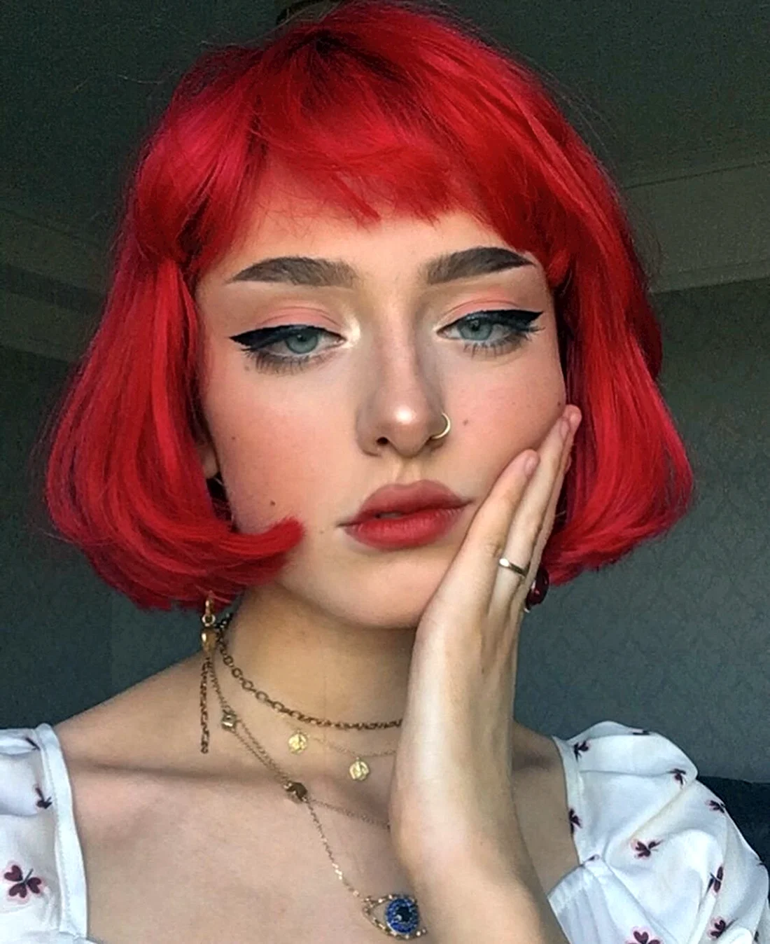 Eve FRSR макияж