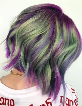 Фиолетово зеленое окрашивание волос