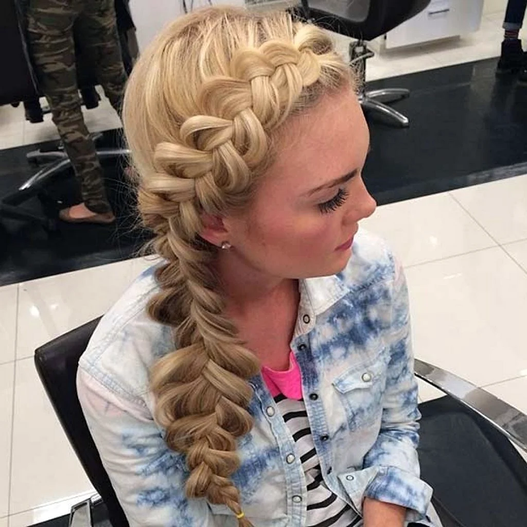 Французские косы с лентами