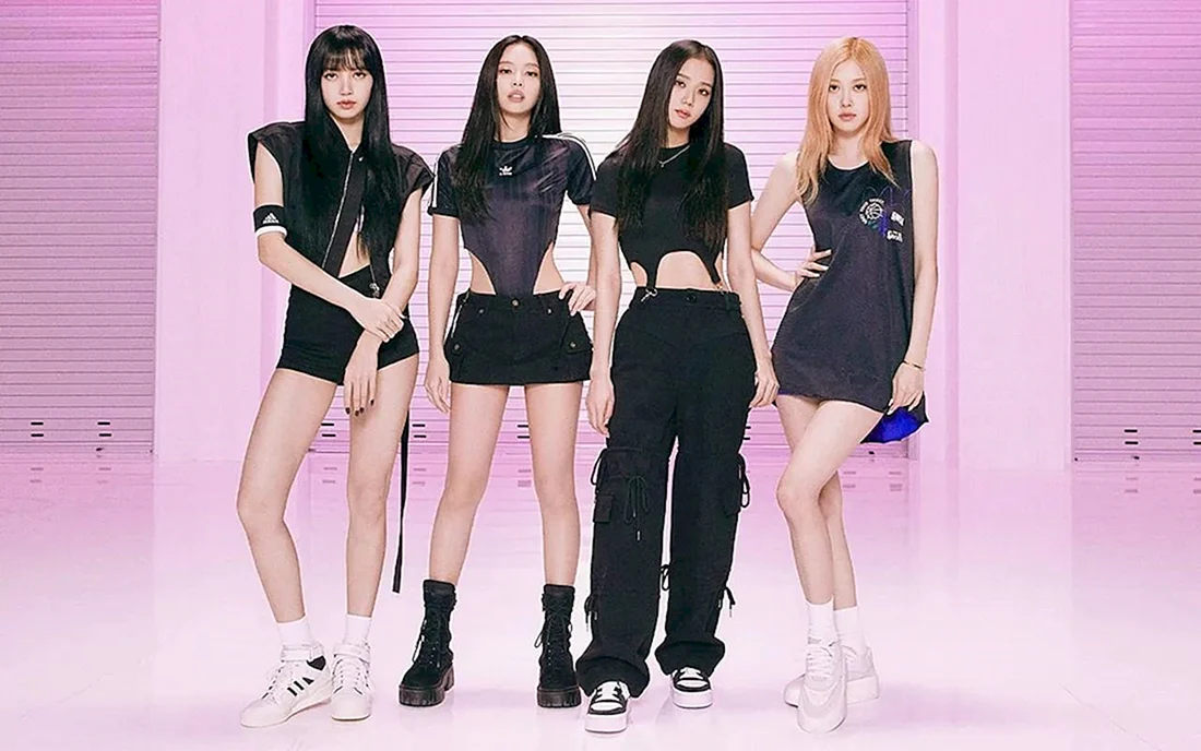 Группа BLACKPINK 2023