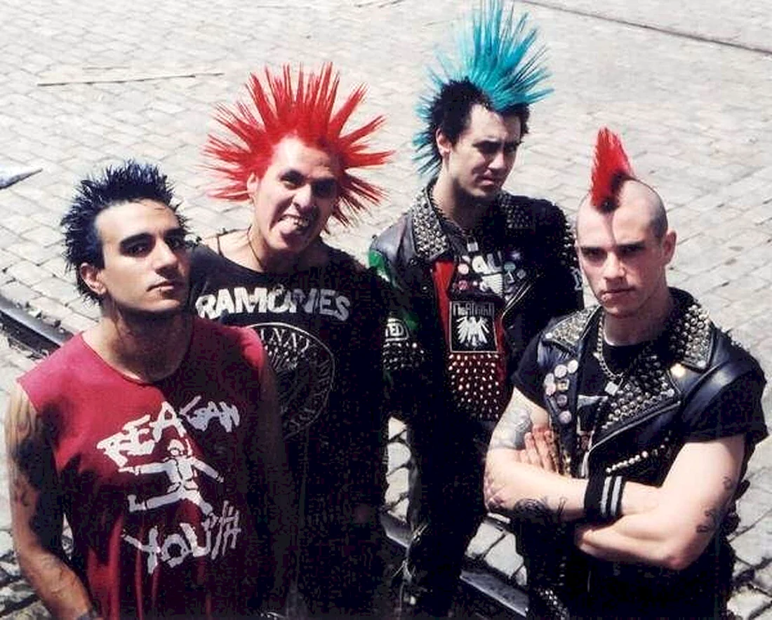 Группа the Casualties