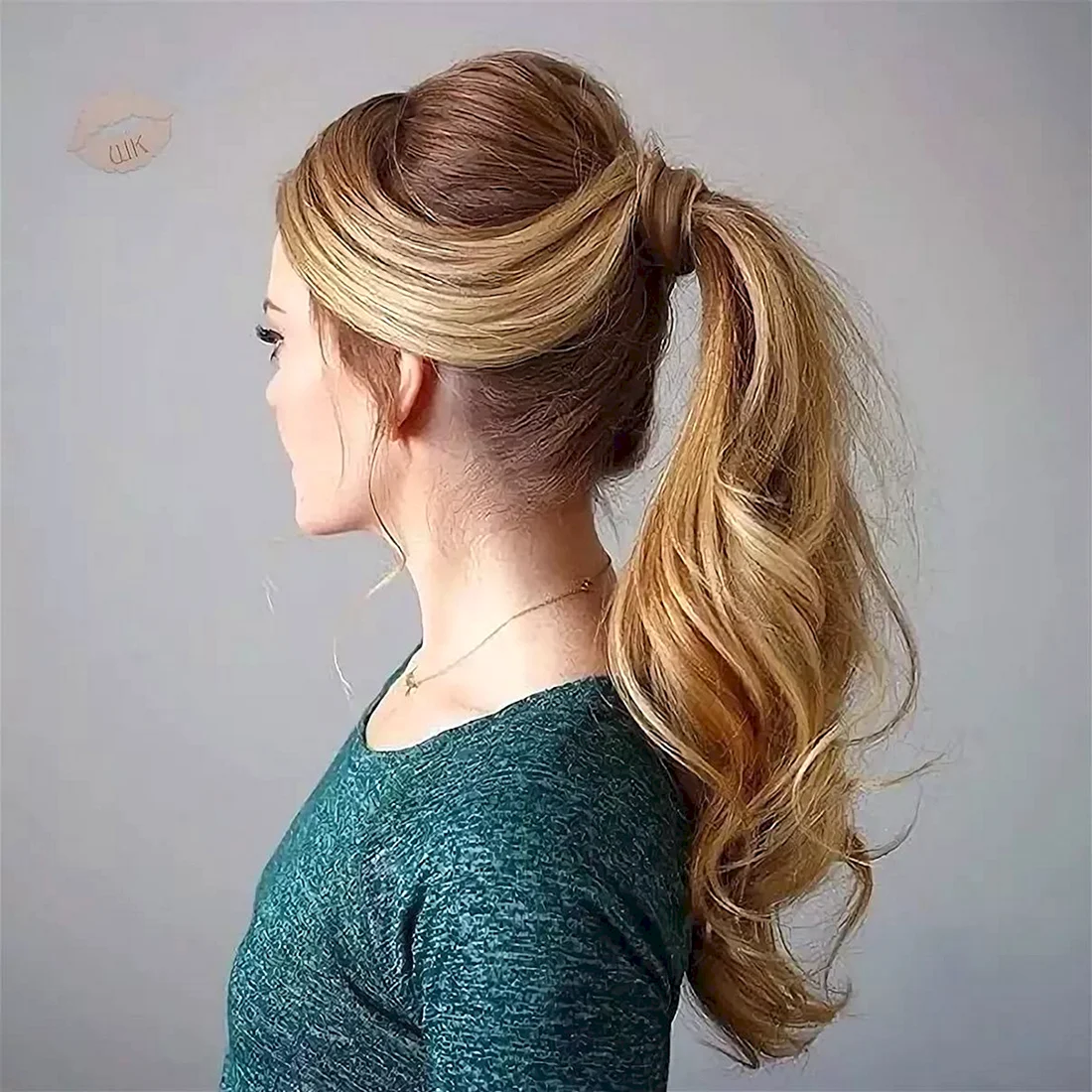 Хвост ponytail