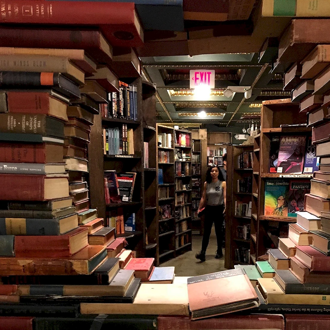 Книга библиотека