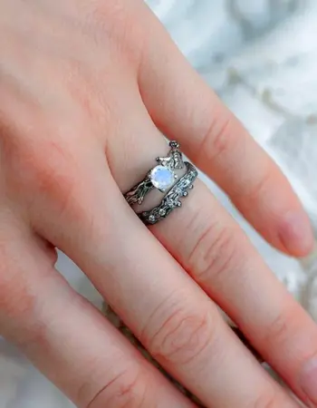 Кольцо Selene Moonstone Diamond Ring