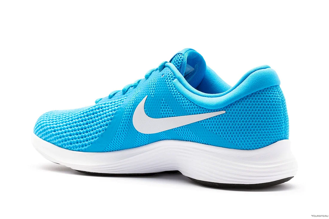 Кроссовки Nike Revolution 1