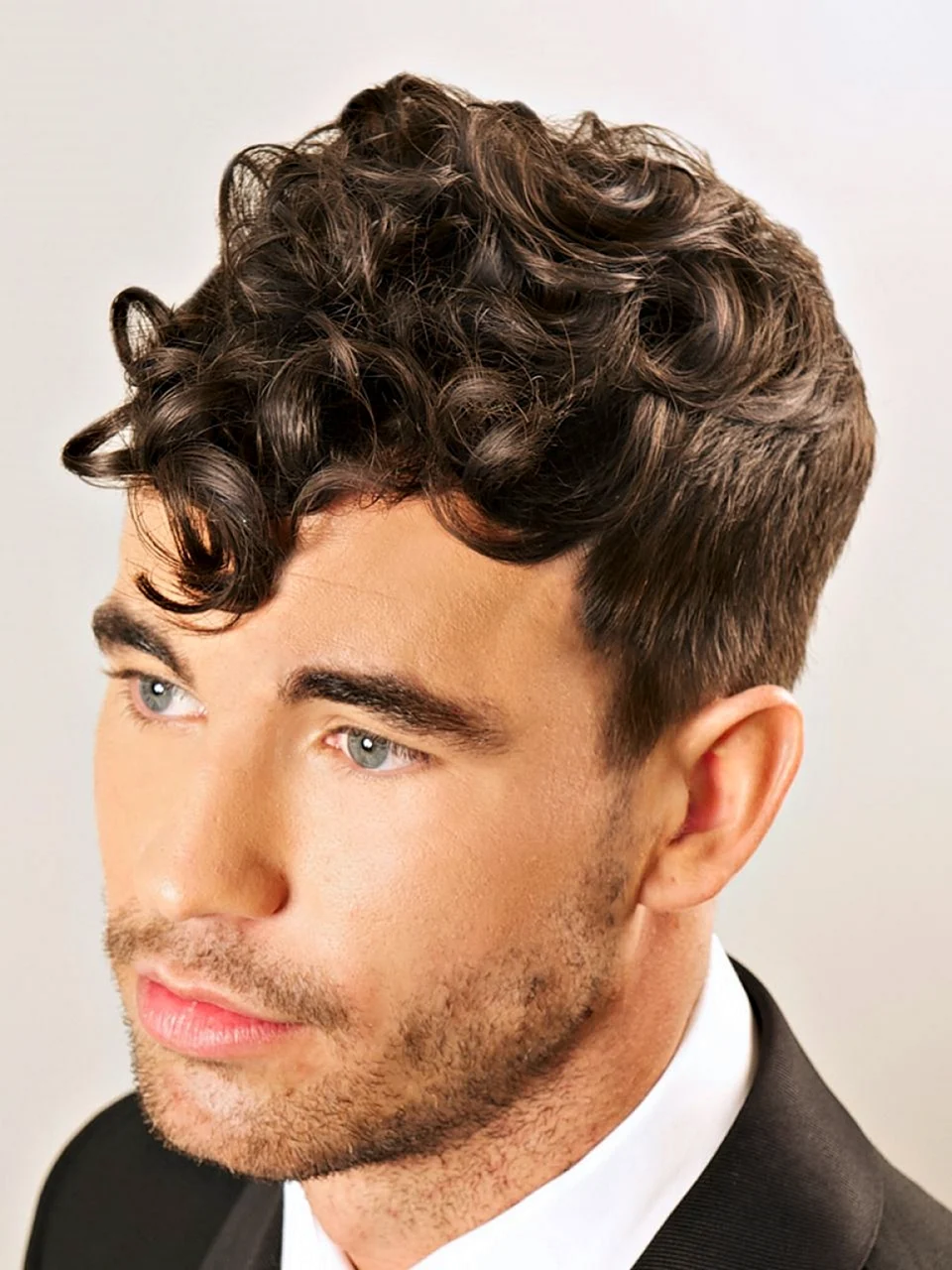 Кудрявый Помпадур curly hair men