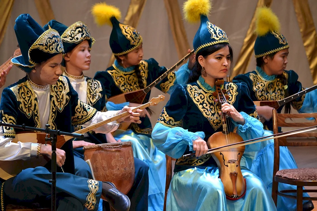 Культура казахов домбра
