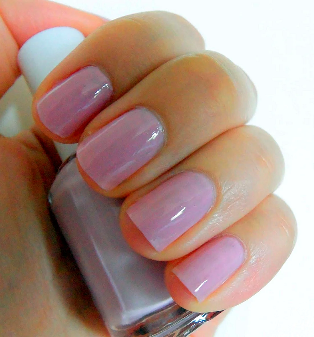 Лак Essie полупрозрачный