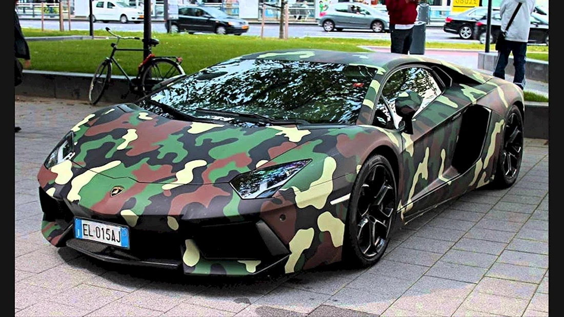 Lamborghini Aventador камуфляж