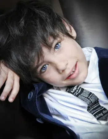 Мальчик с голубыми глазами