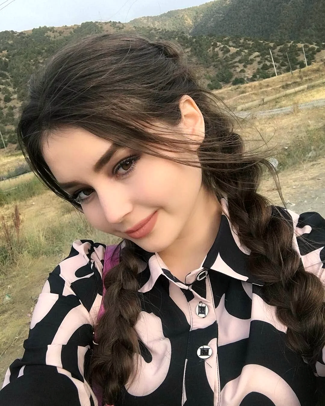 Манижа Азизова