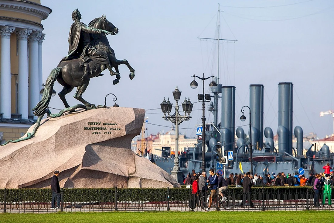 Медный всадник памятник Петру 1