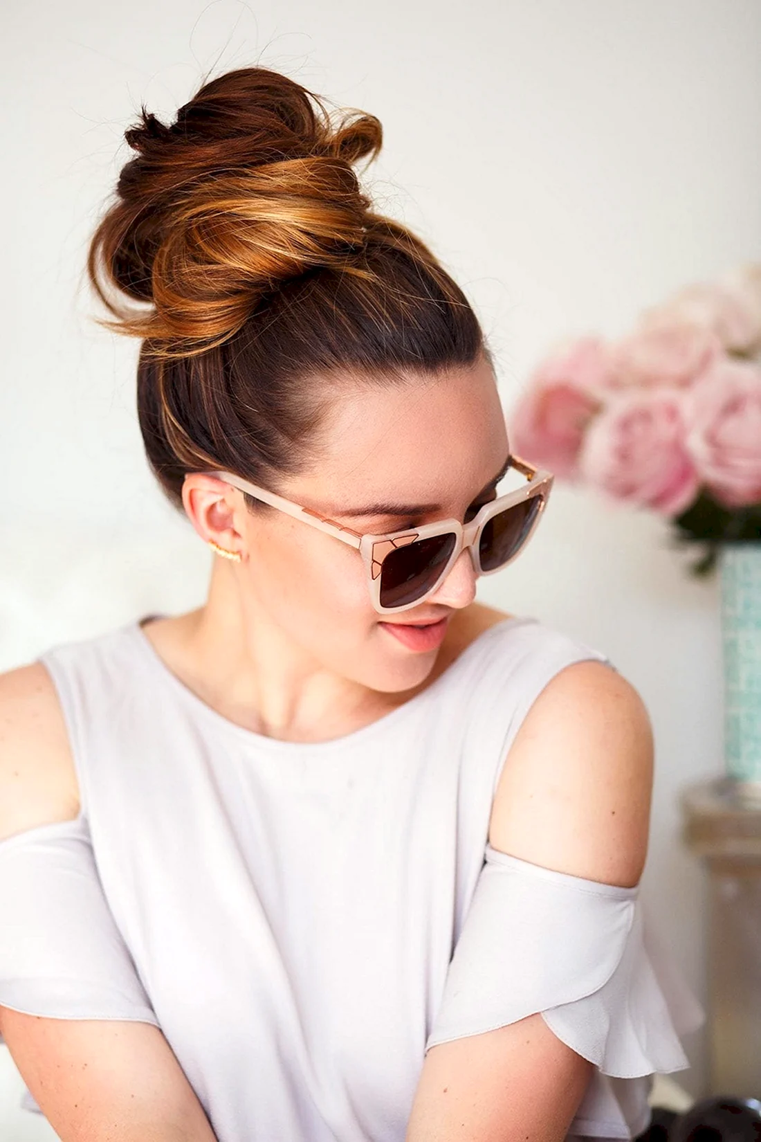 Messy bun стрижка