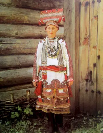 Мордовский национальный костюм эрзя