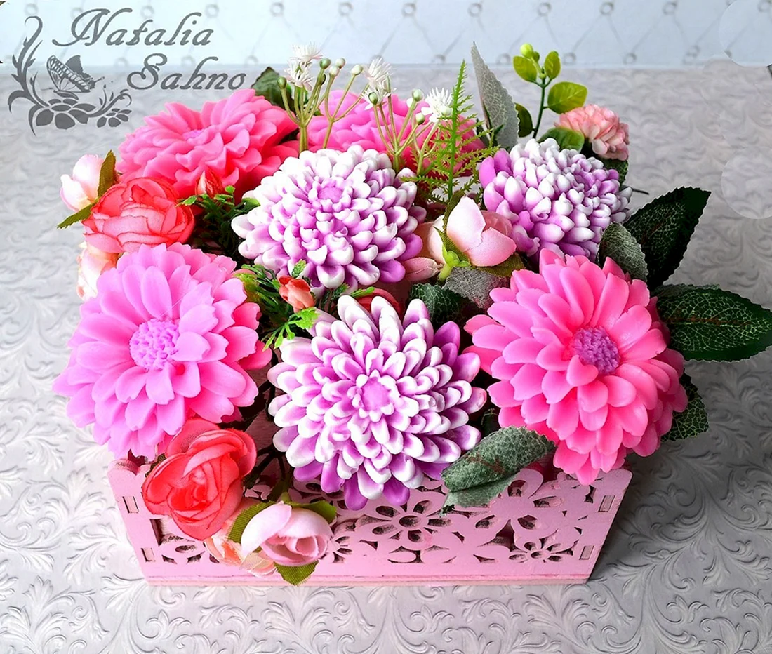 Мыльные букеты с хризантемами