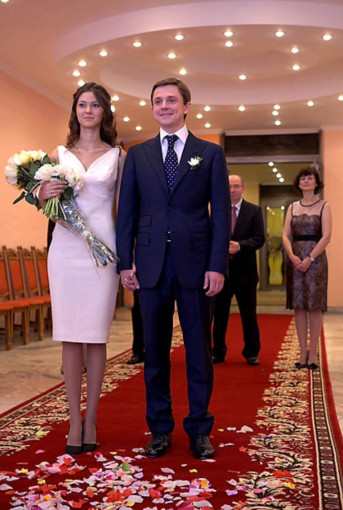 Олесь довгий жена