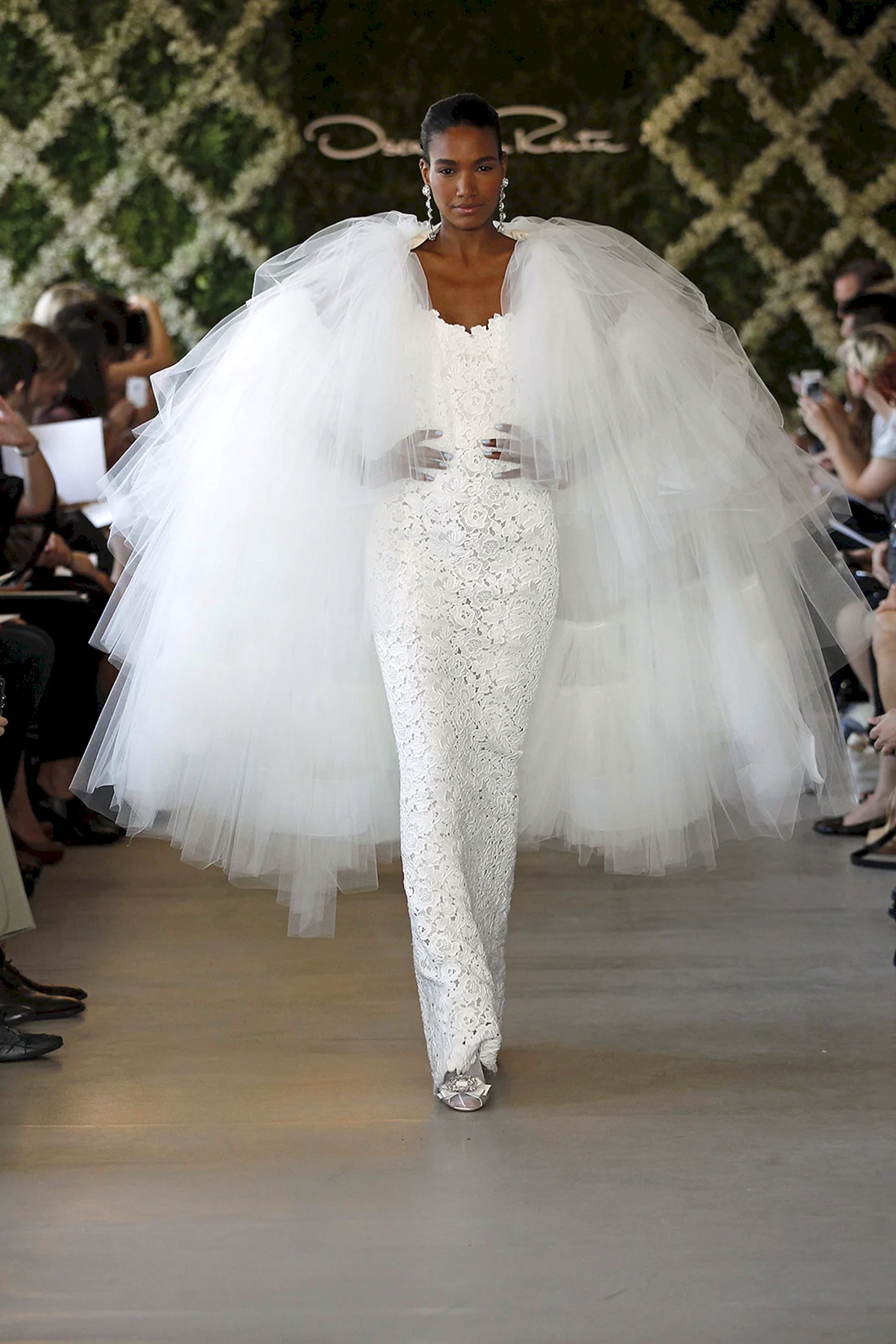 Oscar de la Renta Свадебные платья