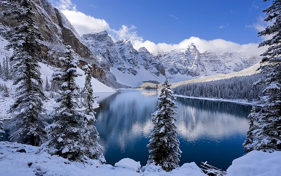 Озеро Морейн Канада Winter