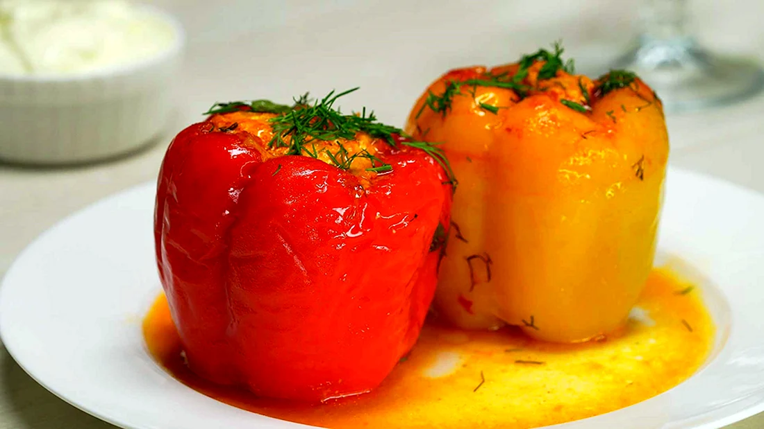 Перец болгарский фаршированный мясом