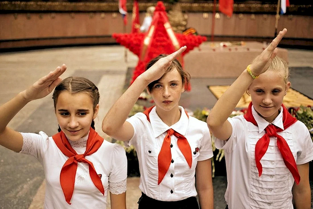 Пионеры