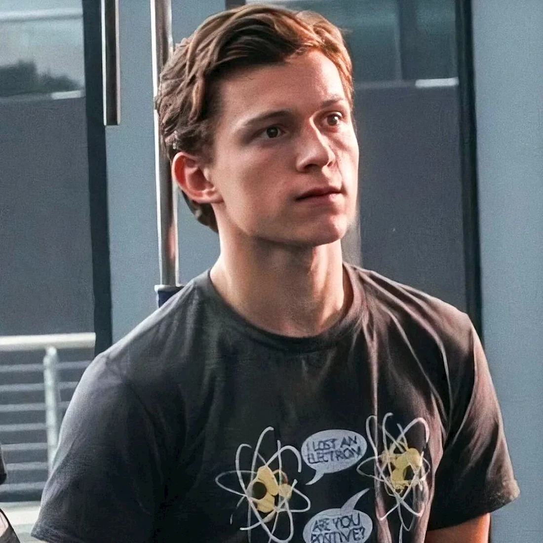 Питер Паркер Tom Holland