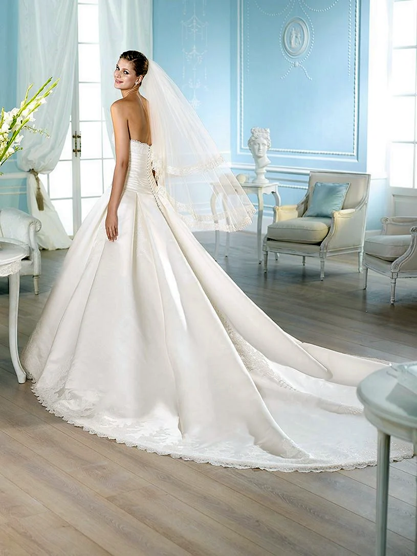 Платье la sposa со шлейфом