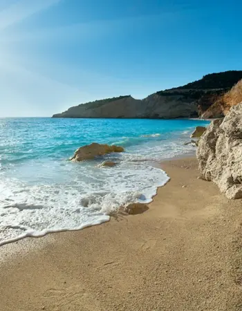 Пляж голубая Лагуна Крым