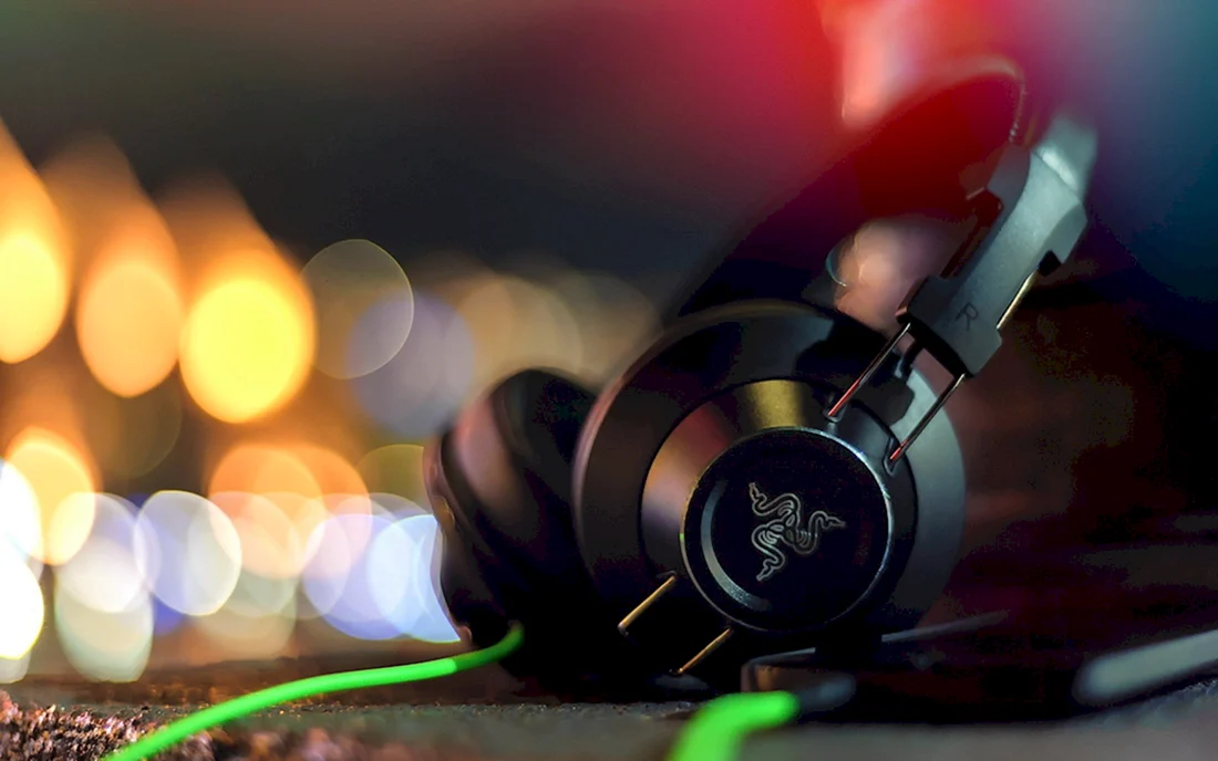 Razer Adaro наушники стереонаушники блики