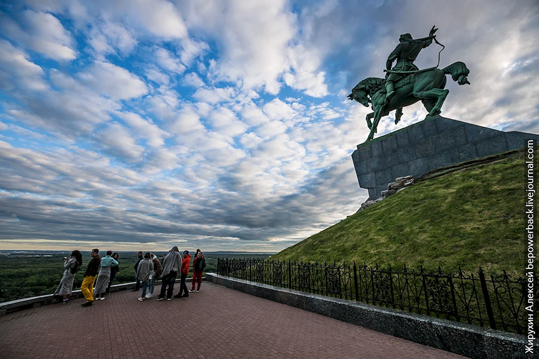 Салават Юлаев памятник в Уфе