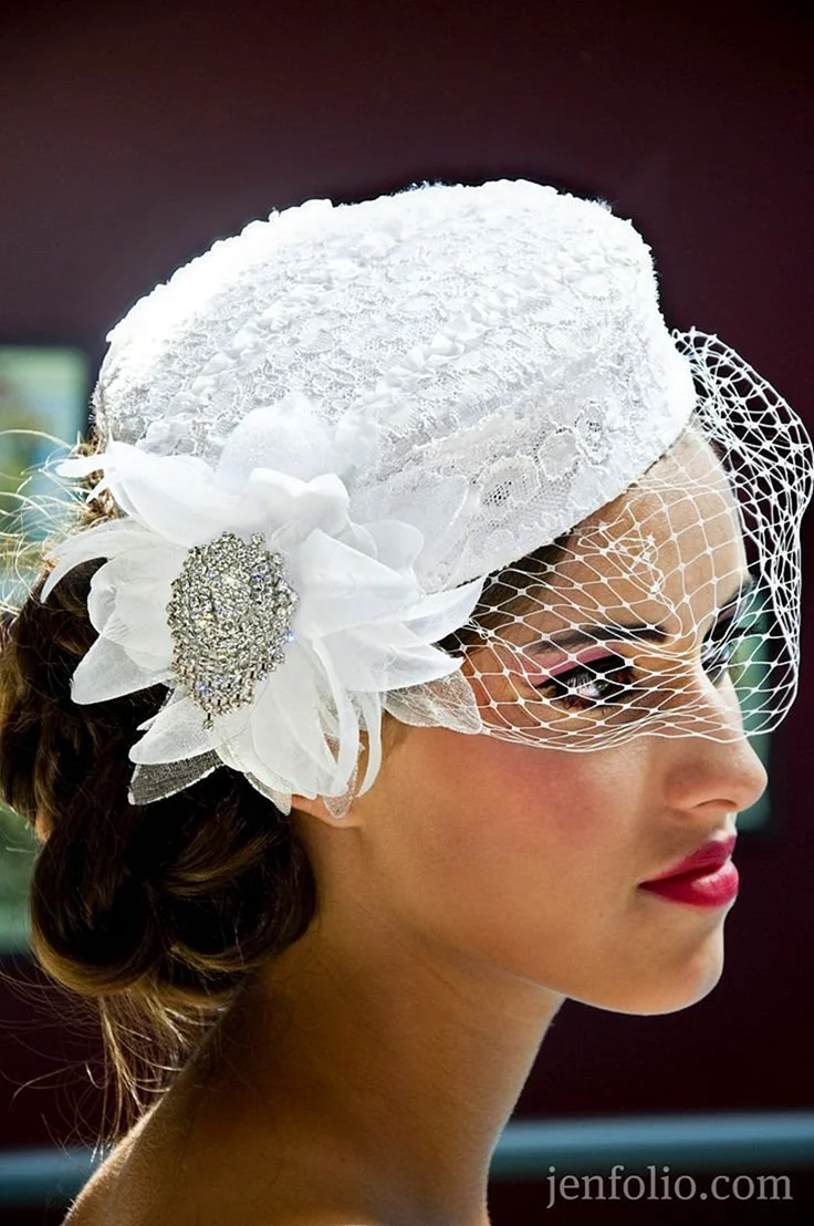 Шляпки Fascinator