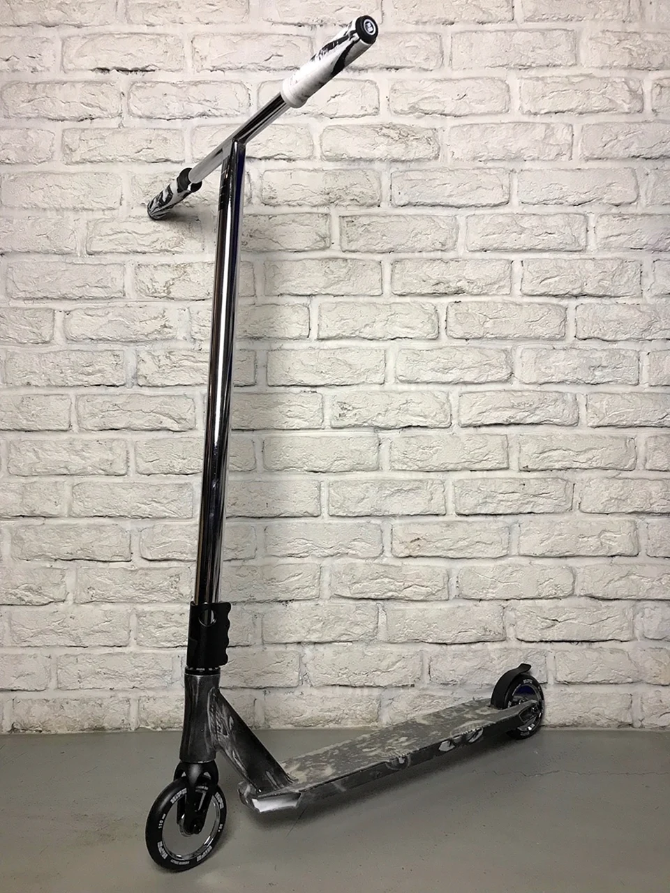 Спортивный самокат limit LMT 01 Stunt Scooter