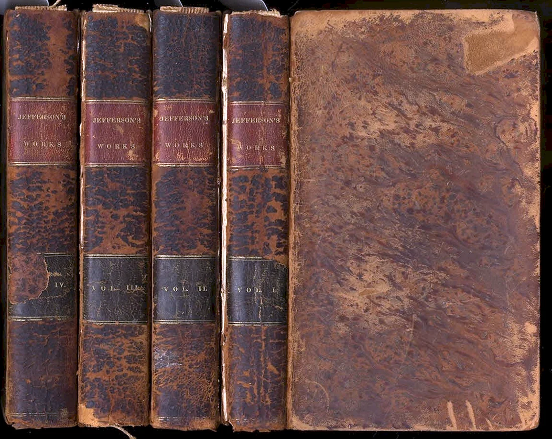 Старая книжная обложка