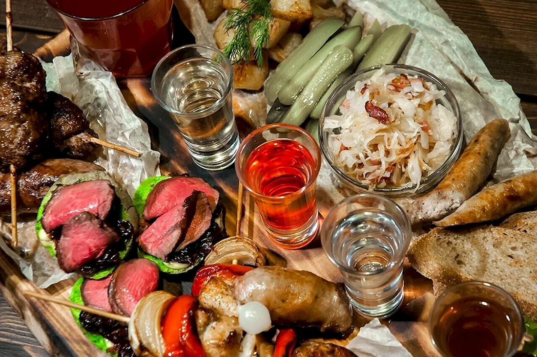 СТО С закуской и выпивкой