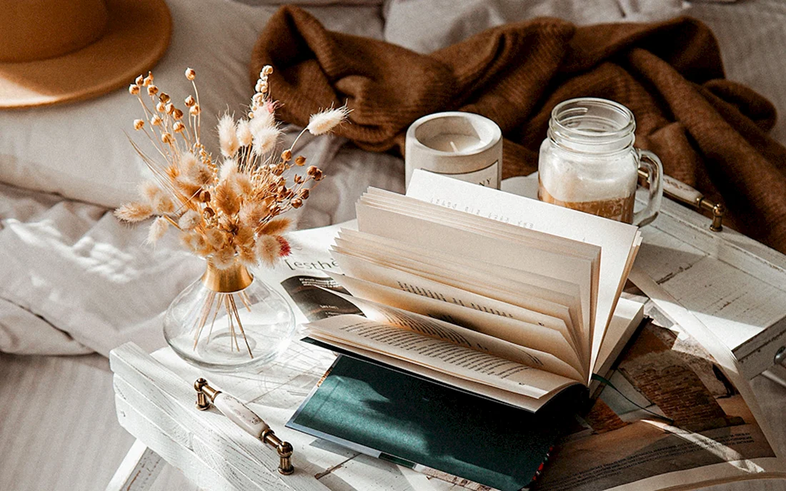 Стол «книга»