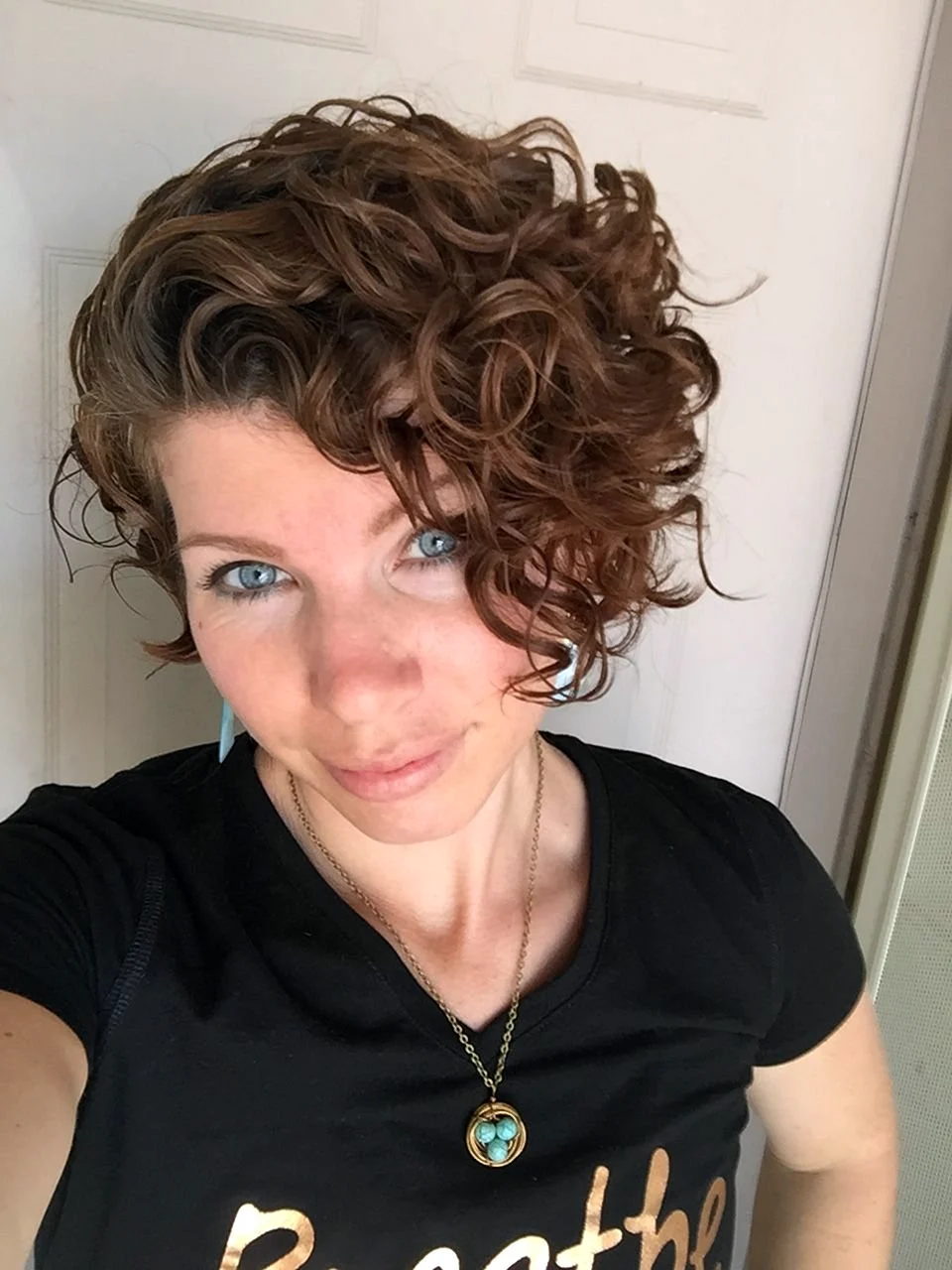 Стрижка short Pixie Cut curly hair