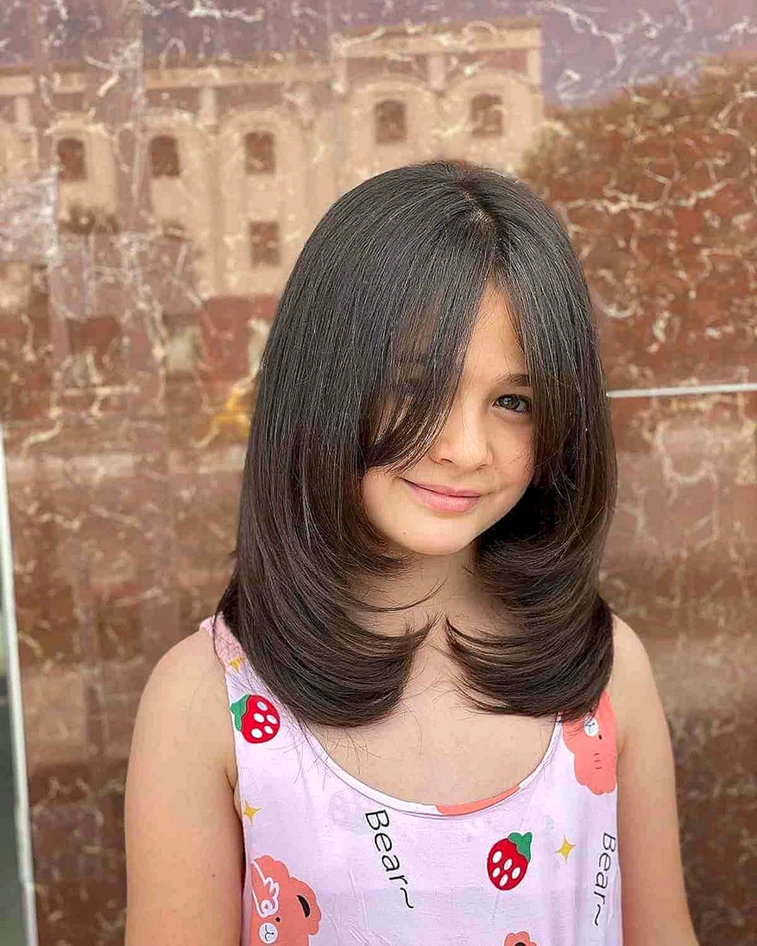 Стрижки для девочек на средние волосы