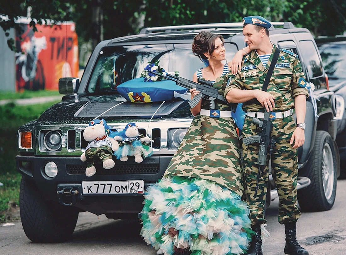 Военное свадебное платье (31 фото)