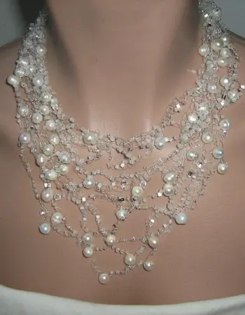 Свадебное ожерелье из бисера