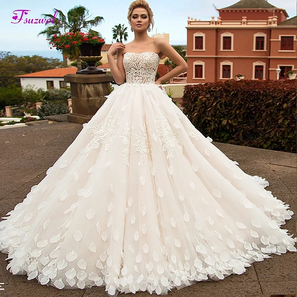 Свадебное платье Crystal Design Soprano