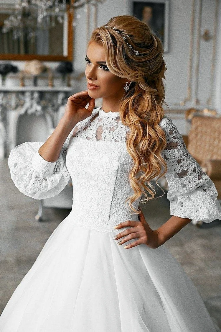 Свадебное платье с рукавами