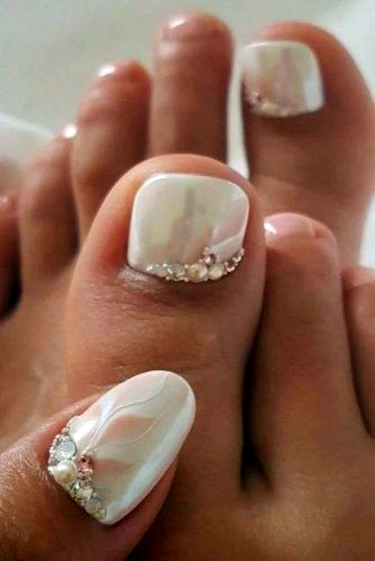 Свадебный педикюр