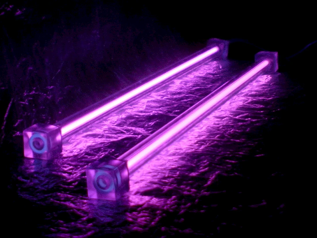 Светильник цветультрафиолетовый Ultraviolet