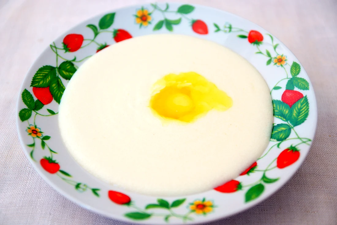 Тарелка с манной кашей